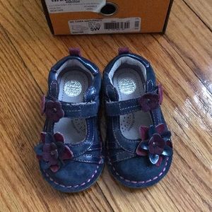 NIB Stride Rite girls leather shoes